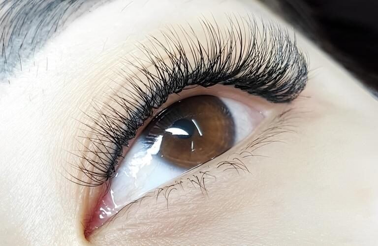 Eyelash Extensions: The Secret to Beautiful and Confident Eyes